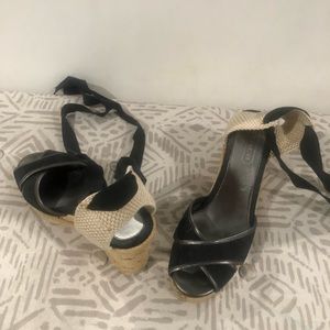 Black coach sandals size 7 good condition lace up